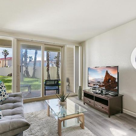 Ground Floor Cozy Condo Seconds From The Beach With Private Terrace サウス・パドリー・アイランド エクステリア 写真